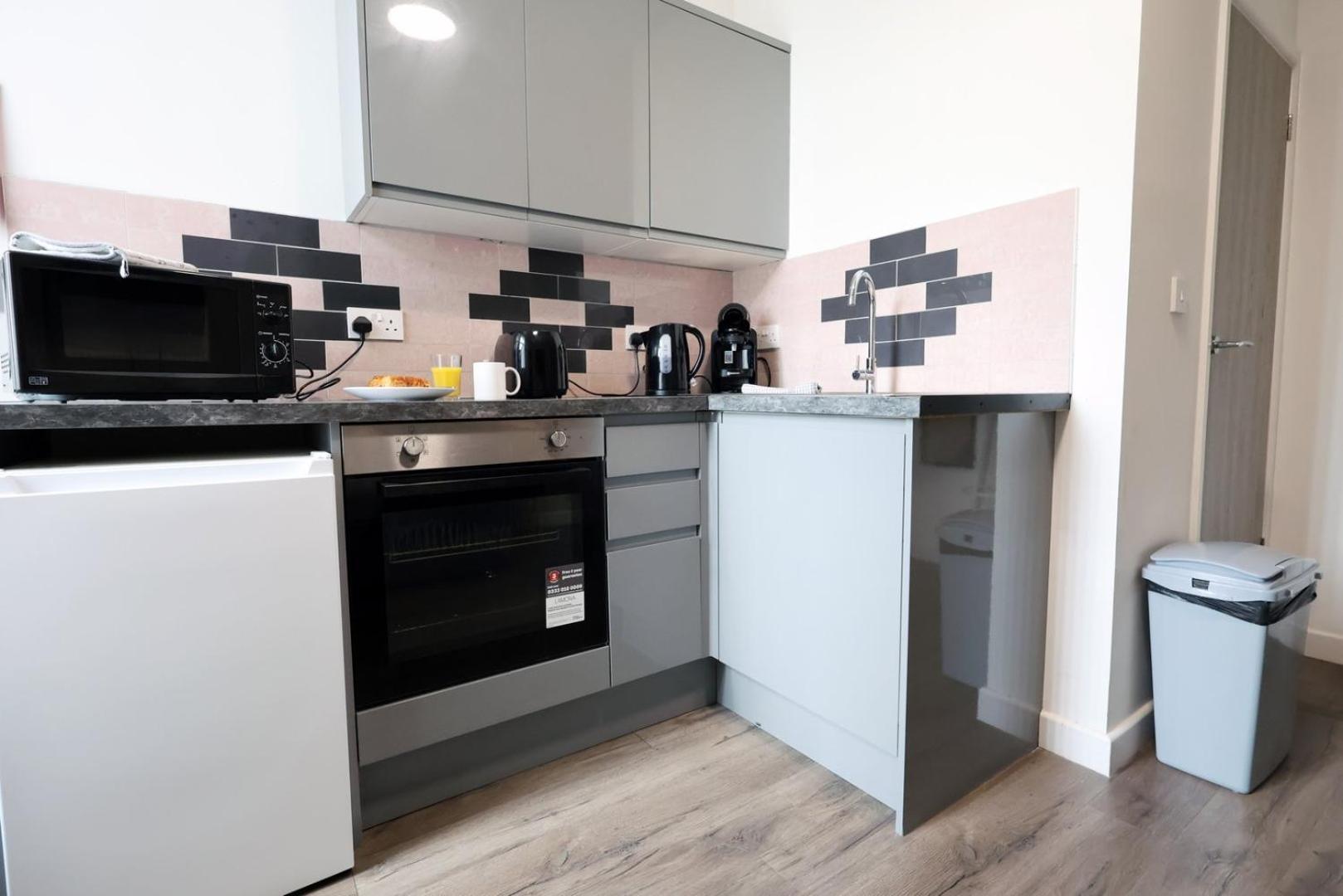 Cohost Partners | Smart Tv | 5 Min City | Parking Cardiff Bagian luar foto